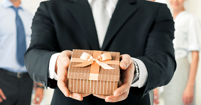 нюансы выбора подарков для бизнес партнеров